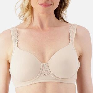 Breezies Luxe Lace Wirefree T shirt Bra Sz 42 B